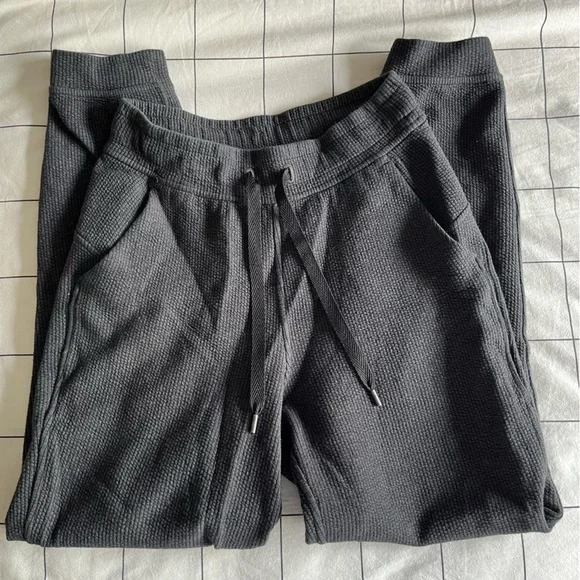 Ribbed High Rise Jogger - Picture 5 of 7